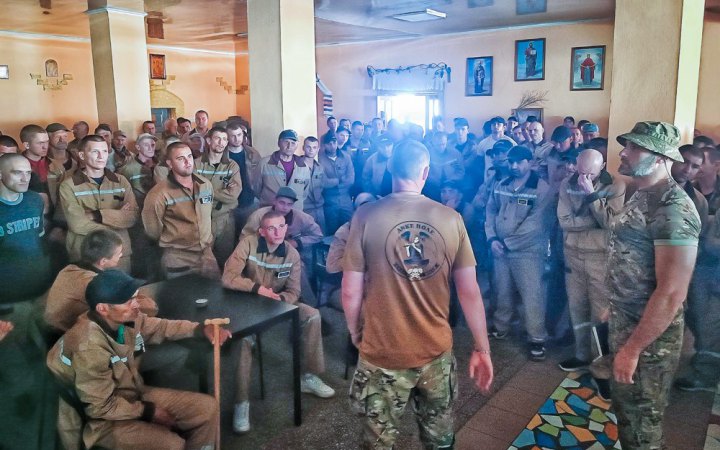 Колишні ув’язнені на війні: закон і реальність. Головне з дослідження ГО «Принцип»