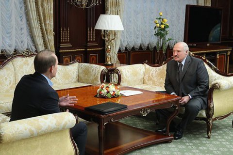 Медведчук прилетел к Лукашенко для обсуждения "перспектив Украины"