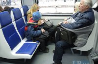 В Украине возобновили движение 439 пригородных поездов