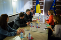 Порошенко обговорив з Могеріні ситуацію на Донбасі