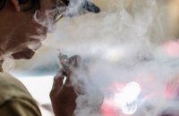 В Україні зменшилось вживання алкоголю серед молоді, проте зросла наркозалежність — звіт ЦГЗ