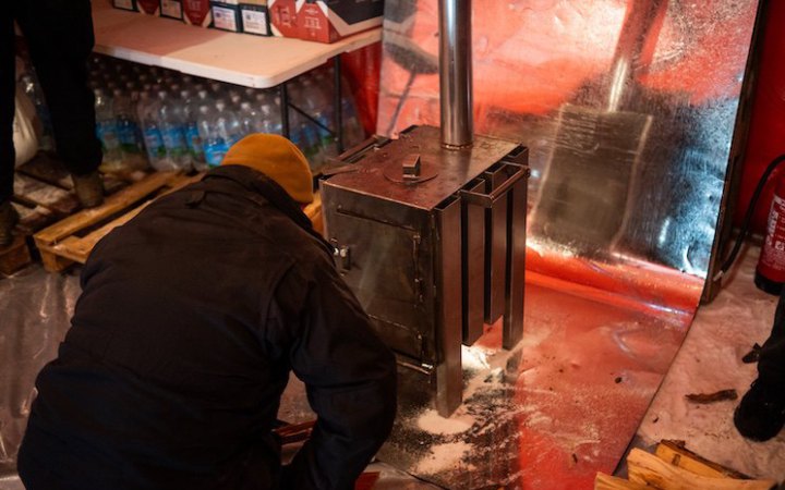 У Харкові запрацювали теплопункти від Третього армійського корпусу