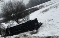 На Закарпатті перекинувся автобус із дітьми, є постраждалі