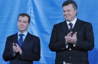 Янукович планирует договориться с Россией по газу до конца месяца 