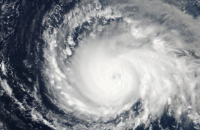 Через ураган "Ірма" евакуюють південне узбережжя Флориди