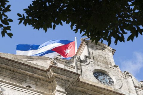 ​Канада в два раза сократит штат посольства на Кубе из-за странных симптомов