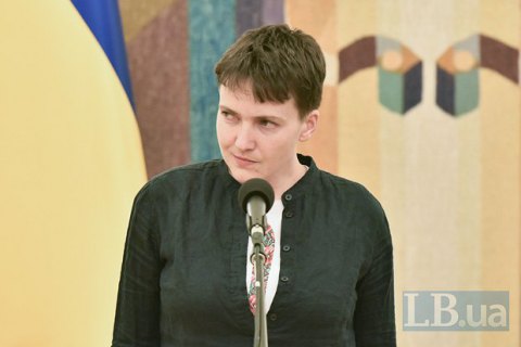 Савченко находится на свободе на условиях, которые ставила она сама, - адвокат