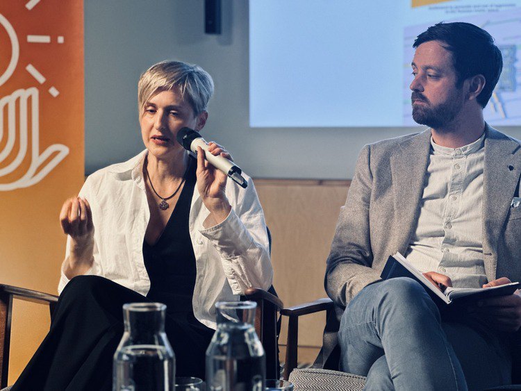 праворуч Маттіа Неллес, член правління Німецько-українського товариства (DUG), експерт з українських питань і
керівний директор, співзасновник Німецько-українського офісу (DUB),