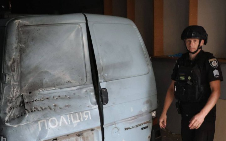 На Харківщині ворожий дрон атакував екіпаж поліції, четверо поранених