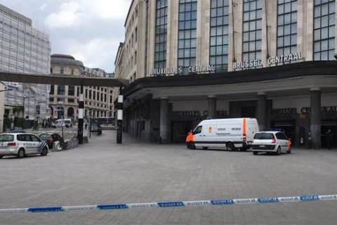 В Брюсселе эвакуировали центральный ж/д вокзал из-за подозрительных чемоданов (обновлено)