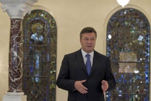 Янукович считает "вопросом чести" раскрыть убийство харьковского судьи