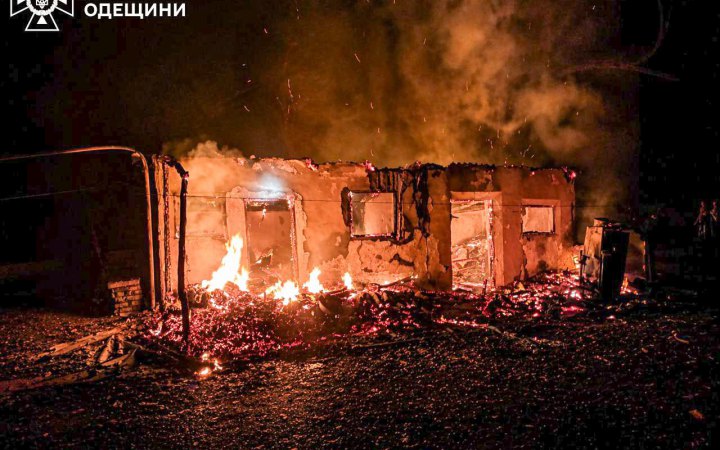 Росіяни атакували  житлову забудову та припортову інфраструктуру Одещини