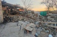 Внаслідок обстрілу окупантами Невельського повністю знищено два будинки, під завали потрапили люди