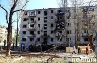 Унаслідок ракетної атаки на Курахове поранені 15 цивільних та поліцейський