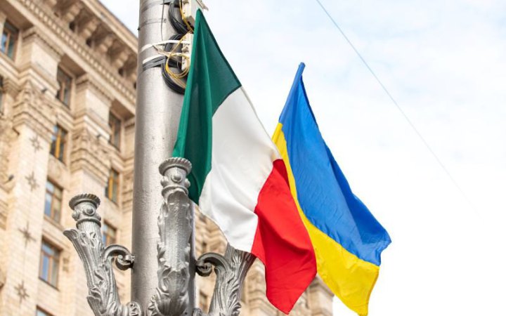 Італія постачатиме зброю Україні, - міністр оборони