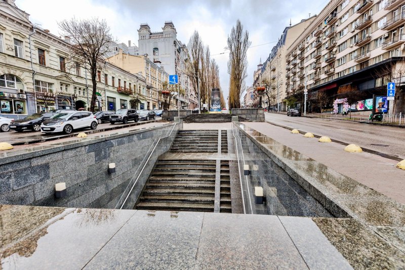 Нинішній вигляд бульвару Шевченка, де колись стояв Ленін