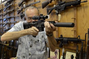 Производитель оружия Colt объявил о банкротстве