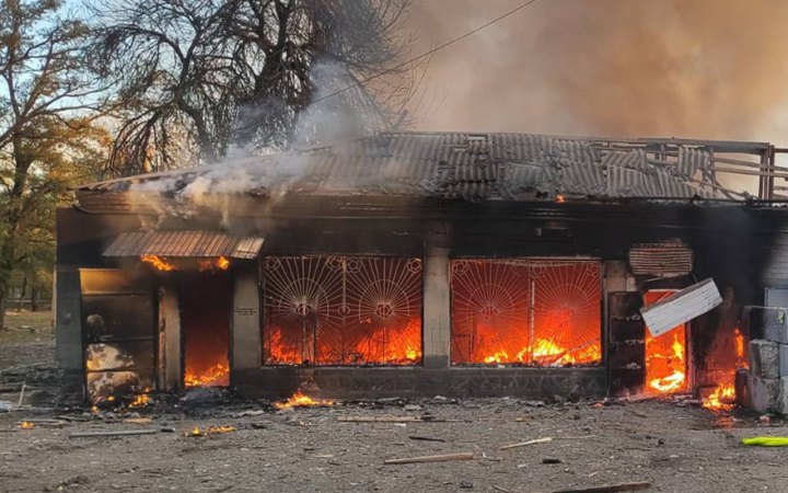 На Донеччині загинули ще дві людини – росіяни атакували поштове відділення