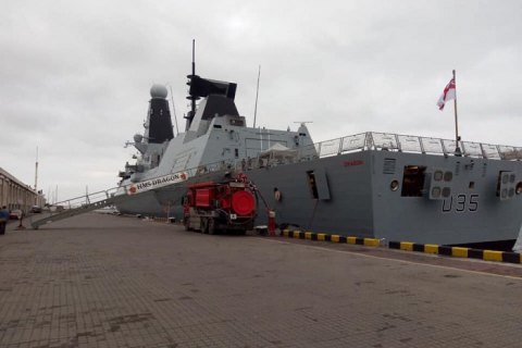 ВМС України провели тренування на британському есмінці "Dragon"