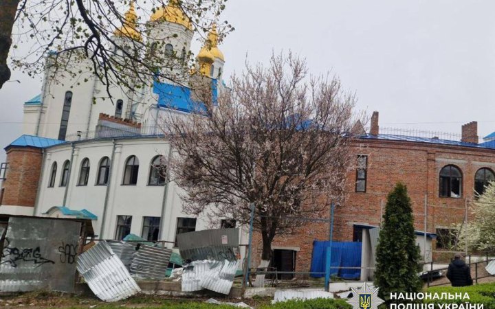 Унаслідок атаки РФ у Чернігові пошкоджена церква та житлові будинки