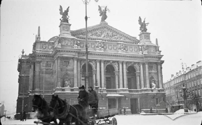 Оперний театр, 1941