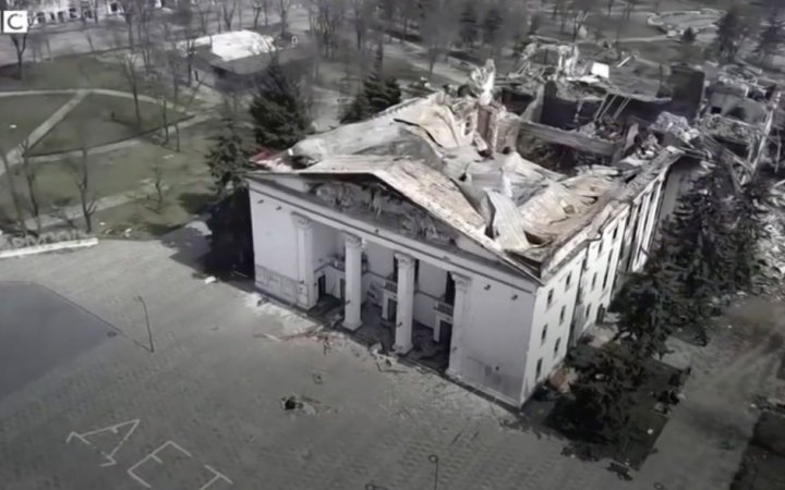 МЗС відреагувало на «святкування» росіян у Маріупольському драмтеатрі