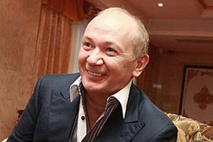 Иванющенко купил пол-«Жулян»?
