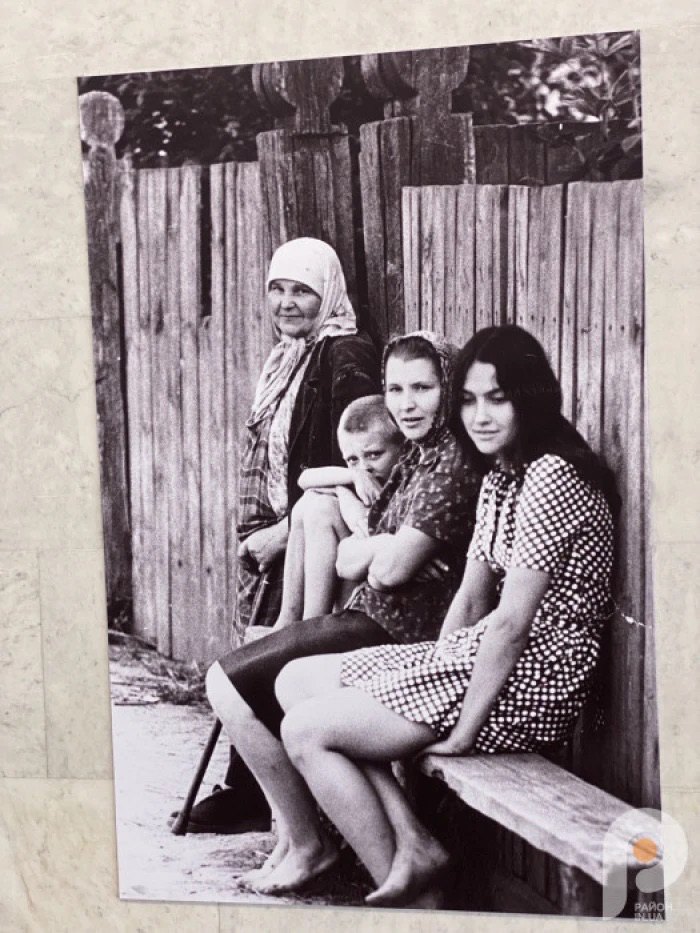 Фото Марії Примаченко під час виставки її творів в Українському домі в Києві.