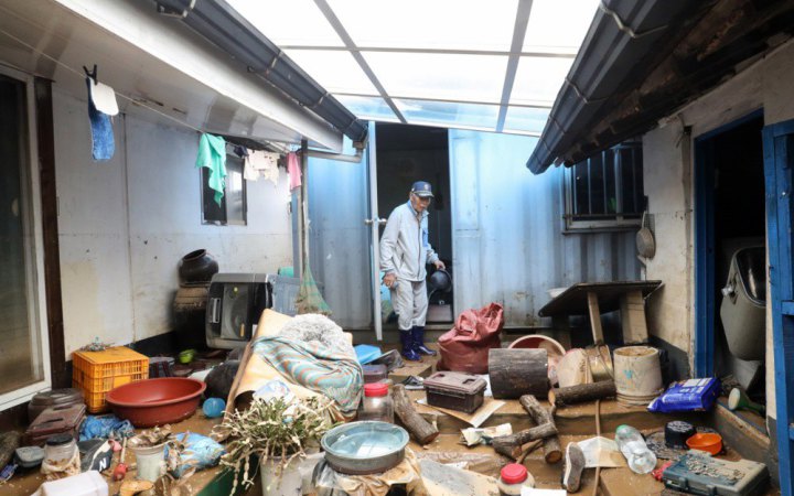 Через сильні дощі у Південній Кореї загинули щонайменше 9 людей