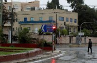 Неизвестные обстреляли израильское посольство в Афинах