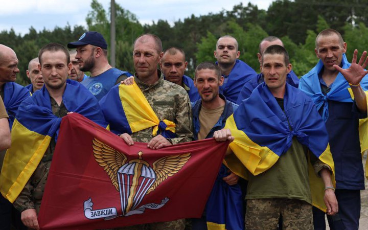 Обмін "1000 на 1000" Україна: повернула ще 307 захисників з російського полону (оновлено)