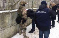 Двох керівників ДП "Чорнобильський спецкомбінат" затримали за хабар