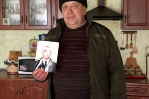 Умер отец военнопленного моряка Андрея Драча