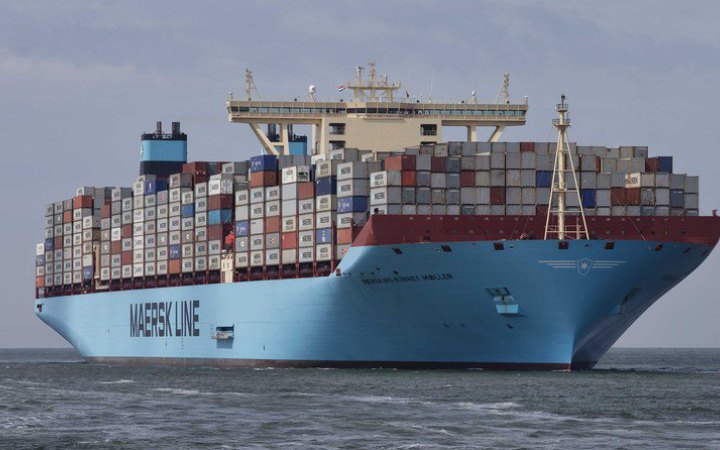 Через напади хуситів судноплавна компанія Maersk відправить свої кораблі на південь від Африки