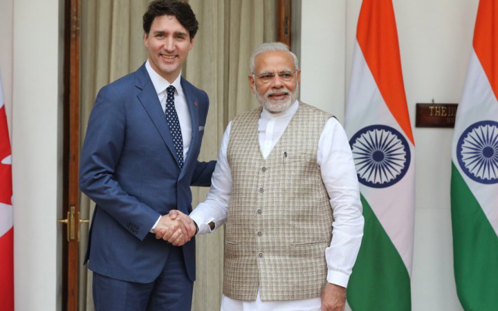 Індія призупинила видачу нових віз для канадців 