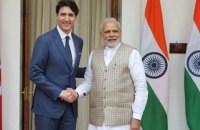 Індія призупинила видачу нових віз для канадців 