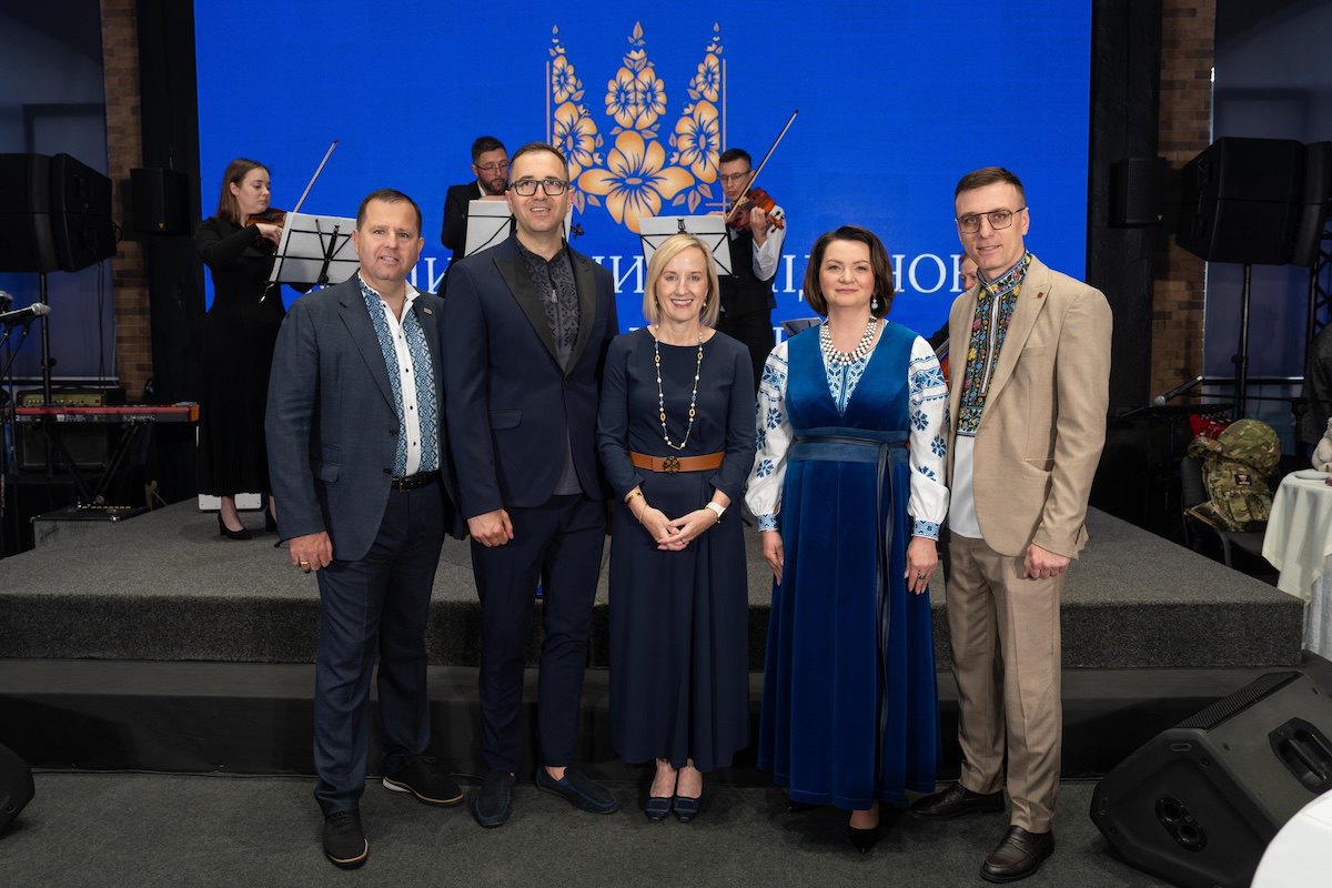 Посол Девіс цього тижня відвідала Львів і Івано-Франківськ