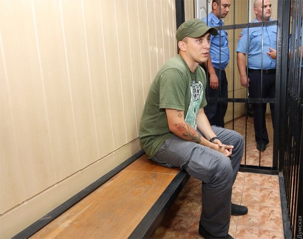 Задержанный Стерненко в суде