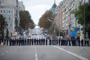 Под Киев стягивают дополнительные наряды милииции?