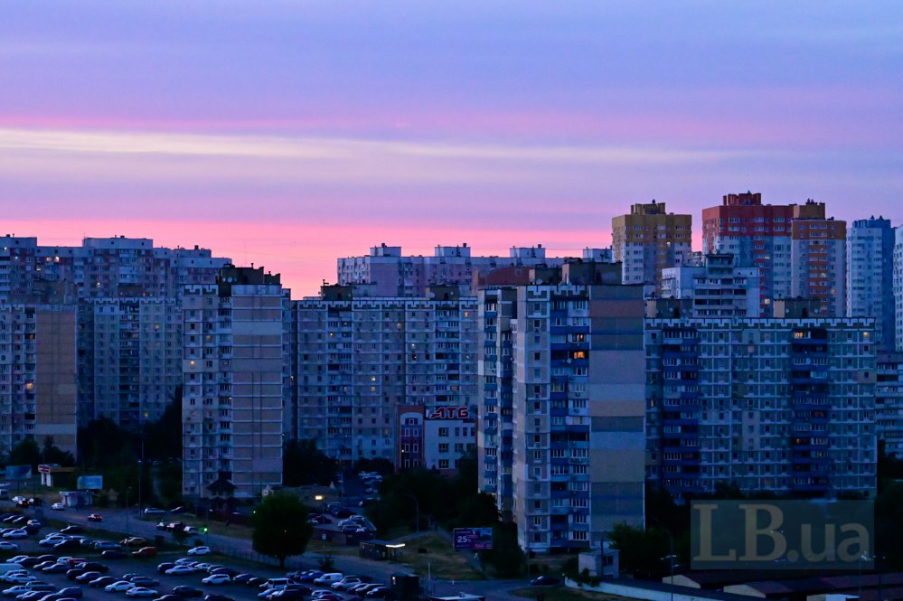 Позняки, Київ