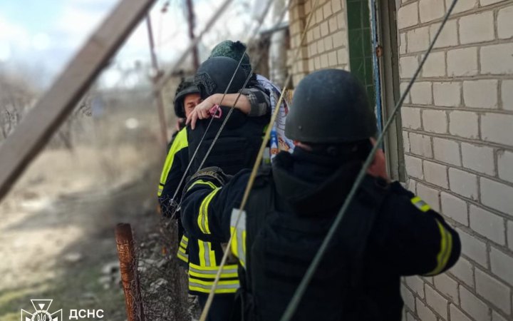 Унаслідок обстрілів Херсонщини постраждали три людини