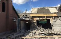 За добу окупанти обстріляли 22 населені пункти на Донеччині, є загиблий та поранені