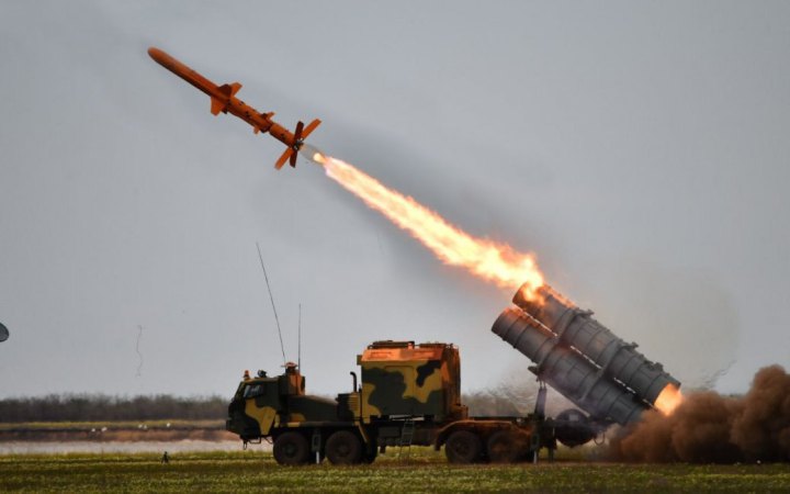 Зеленський: вночі по цілях у РФ успішно застосували "Довгі Нептуни". Це – відповідь на терор