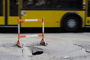 В Киеве на выходных ограничат движение из-за ремонта дорог
