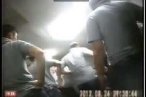 Автора скандального видео о пытках в грузинской тюрьме задержали 