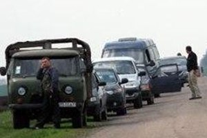 На Тернопільщині мешканці села перекрили автотрасу держзначення