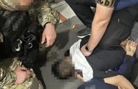 СБУ та Нацполіція знову затримали паліїв авто військових у Києі та Хмельницькому