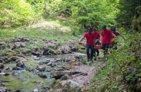 У Карпатах рятувальники допомогли трьом туристкам