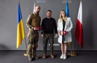 Зеленський у Любліні подякував полякам і нагородив волонтерів (оновлено)