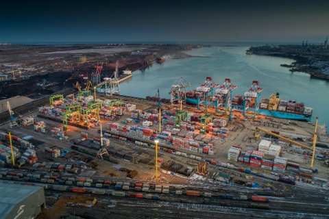  Крупнейший портовый оператор DP World приобретает контроль в Контейнерном терминале ТИС